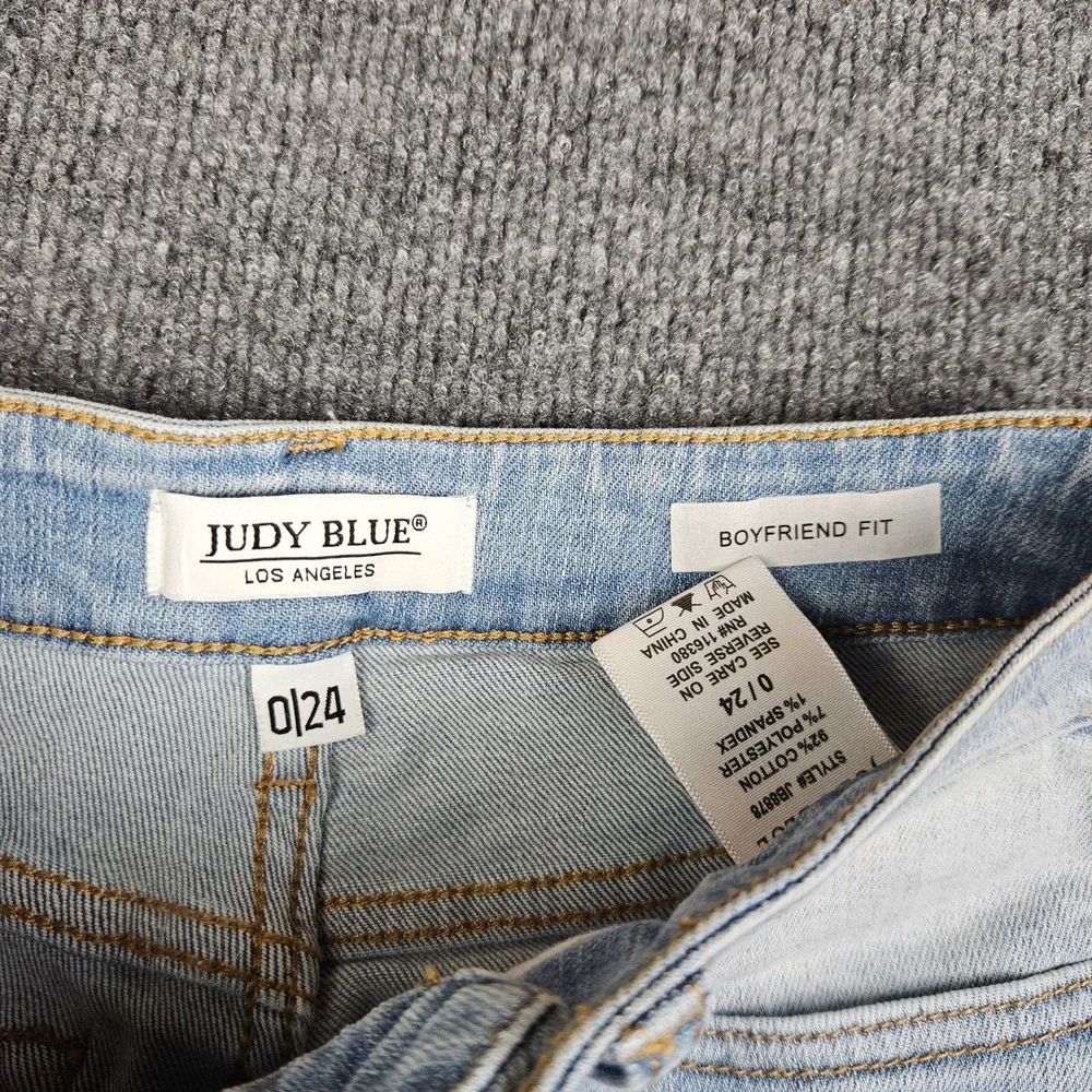 Judy Blue Boyfriend Fit Jeans Women's 0/ 24 Distressed Denim Light Wash Mid Rise - Picture 2 of 10